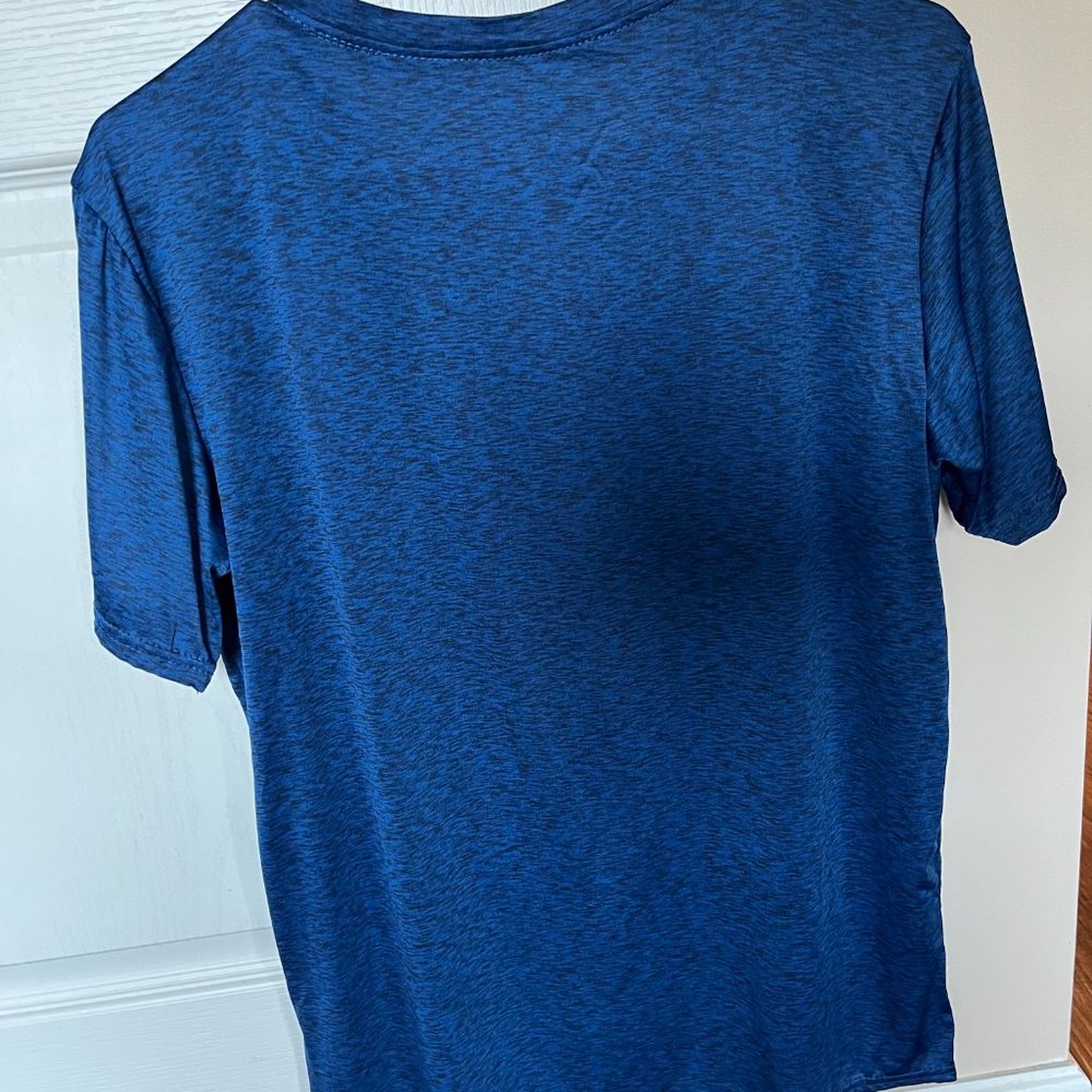 Athletic t-shirt - Picture 8 of 8